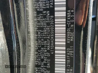 2025 Toyota Camry LE z VIN 4T1DAACK6SU023078, wystawiony jako Copart lot #47634775 z przebiegiem 8 572 mil mil oraz Szkoda całkowita • Salvage title. Historia ofert i sprzedaży dostępna na DreamBid. Obrazek 14.