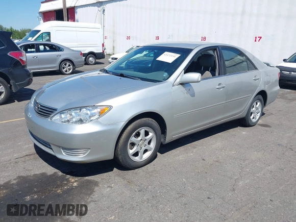 2006 Toyota Camry STD with VIN 4T1BE32K66U121154, listed as a IAAI auction lot 42472191 with 290,567 mi miles and . Bid and sale history available at DreamBid. Image 2.