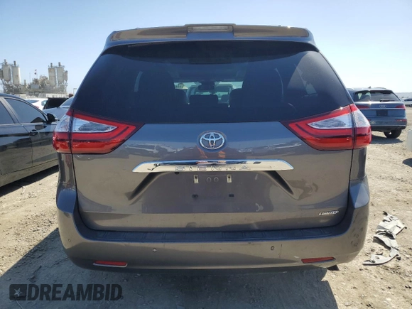2018 Toyota Sienna XLE Auto Access Seat с VIN 5TDYZ3DC7JS954063, выставлен на аукционе Copart как лот 49421995 с пробегом 112 772 миль миль и Списание • Salvage title. История ставок и продаж доступна на DreamBid. Изображение 6.