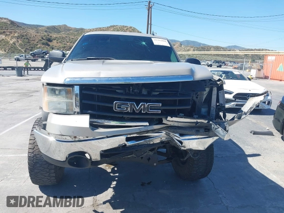 2009 GMC Sierra 1500 SLE z VIN 1GTEK29019Z262746, wystawiony jako IAAI lot #42262860 z przebiegiem 224 892 mil mil oraz . Historia ofert i sprzedaży dostępna na DreamBid. Obrazek 6.