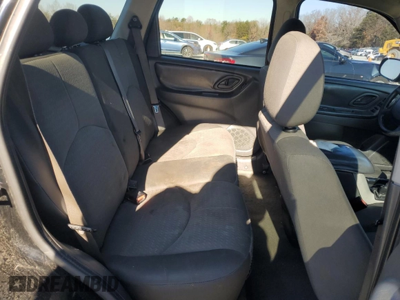 2005 Mazda Tribute i with VIN 4F2YZ02Z05KM38128, listed as a Copart auction lot 83175604 with 320,405 mi miles and Salvage Title. Bid and sale history available at carsss.com. Image 11.