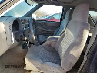 1998 Chevrolet Blazer LS with VIN 1GNCT18W5WK259946, listed as a Copart auction lot 84626144 with 192,036 mi miles and Salvage title. Bid and sale history available at DreamBid. Image 7.