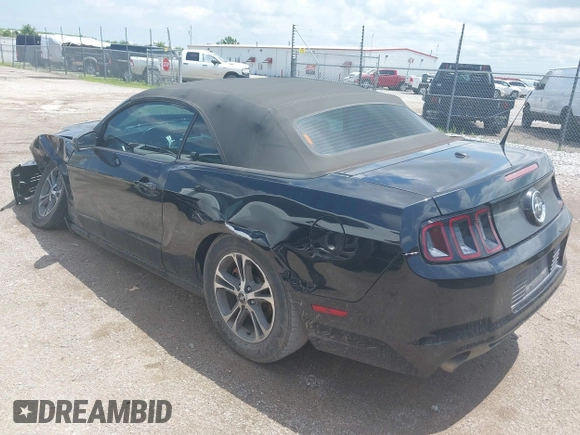 2014 Ford Mustang V6 с VIN 1ZVBP8EM5E5243910, выставлен на аукционе IAAI как лот 42648737 с пробегом 251 987 миль миль и . История ставок и продаж доступна на DreamBid. Изображение 3.