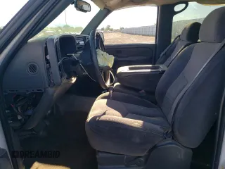 2007 Chevrolet Silverado 1500HD LT1 z VIN 1GCGC13U37F148984, wystawiony jako Copart lot #71315464 z przebiegiem Nie podano mil oraz Szkoda całkowita • Salvage title. Historia ofert i sprzedaży dostępna na DreamBid. Obrazek 7.