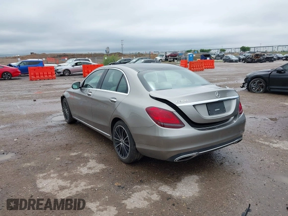 2019 Mercedes-Benz C 300 с VIN 55SWF8DBXKU315975, выставлен на аукционе IAAI как лот 42186624 с пробегом 32 459 миль миль и . История ставок и продаж доступна на DreamBid. Изображение 3.