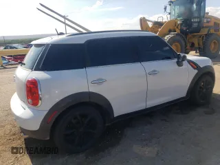2011 MINI Countryman with VIN WMWZB3C53BWM01551, listed as a Copart auction lot 57284505 with 132,409 mi miles and Clean title. Bid and sale history available at DreamBid. Image 3.