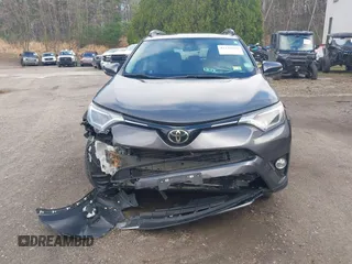 2018 Toyota RAV4 XLE z VIN 2T3WFREV9JW445903, wystawiony jako IAAI lot #42119869 z przebiegiem 47 866 mil mil oraz . Historia ofert i sprzedaży dostępna na DreamBid. Obrazek 12.