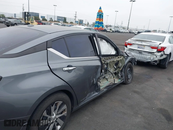 2019 Nissan Altima S with VIN 1N4BL4BV2KC136119, listed as a IAAI auction lot 41970100 with 130,908 mi miles and . Bid and sale history available at carsss.com. Image 13.