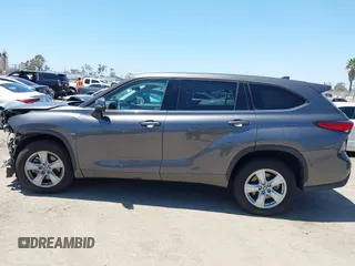 2021 Toyota Highlander L with VIN 5TDCZRAH9MS051141, listed as a IAAI auction lot 42228099 with 81,775 mi miles and . Bid and sale history available at DreamBid. Image 13.
