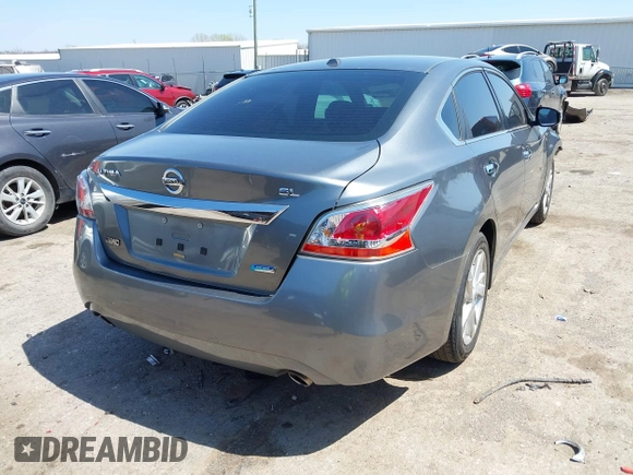 2014 Nissan Altima 2.5 S with VIN 1N4AL3AP3EC173211, listed as a IAAI auction lot 41973278 with 127,024 mi miles. Bid and sale history available at carsss.com. Image 4.