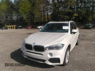 2014 BMW X5 xDrive35i with VIN 5UXKR0C56E0H18800, listed as a IAAI auction lot 40843200 with 129,991 mi miles. Bid and sale history available at carsss.com. Image 6.