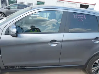 2024 Mitsubishi Outlander S z VIN JA4ARUAU3RU015370, wystawiony jako IAAI lot #42419186 z przebiegiem 26 526 mil mil oraz . Historia ofert i sprzedaży dostępna na DreamBid. Obrazek 14.