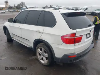 2008 BMW X5 3.0si with VIN 5UXFE43528L022780, listed as a IAAI auction lot 41503723 with 152,468 mi miles. Bid and sale history available at carsss.com. Image 3.