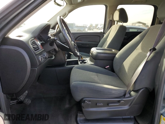 2008 Chevrolet Suburban Commercial with VIN 3GNGK26K68G308737, listed as a Copart auction lot 42417505 with 40,288 mi miles and Clean Title. Bid and sale history available at carsss.com. Image 7.