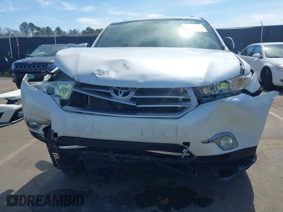 2013 Toyota Highlander with VIN 5TDZA3EH4DS042792, listed as a IAAI auction lot 41820271 with 118,536 mi miles and . Bid and sale history available at DreamBid. Image 6.