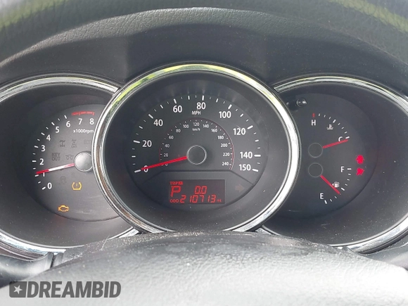 2011 Kia Sorento LX with VIN 5XYKT4A15BG183830, listed as a IAAI auction lot 42030175 with 210,713 mi miles. Bid and sale history available at carsss.com. Image 7.