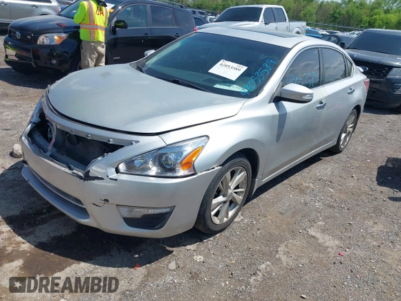 2013 Nissan Altima SV with VIN 1N4AL3AP4DN472936, listed as a IAAI auction lot 42053589 with 180,801 mi miles and . Bid and sale history available at carsss.com. Image 2.