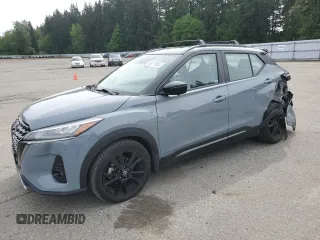 2021 Nissan Kicks SR z VIN 3N1CP5DV1ML488723, wystawiony jako Copart lot #56277805 z przebiegiem 95 320 mil mil oraz Szkody całkowita. Historia ofert i sprzedaży dostępna na DreamBid. Obrazek 1.