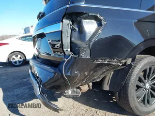 2019 Ford Expedition Limited with VIN 1FMJU1KT9KEA19444, listed as a IAAI auction lot 41892504 with 87,402 mi miles. Bid and sale history available at carsss.com. Image 6.