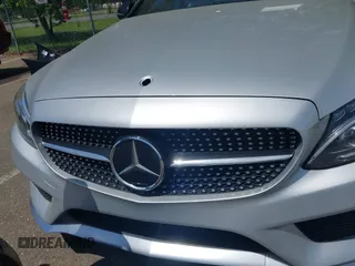 2016 Mercedes-Benz C 450 AMG z VIN 55SWF6EB2GU130541, wystawiony jako IAAI lot #42228358 z przebiegiem 120 970 mil mil oraz . Historia ofert i sprzedaży dostępna na DreamBid. Obrazek 6.