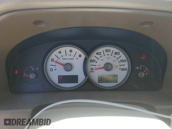 2005 Ford Escape XLT with VIN 1FMCU93105KA43061, listed as a Copart auction lot 62324555 with 121,517 mi miles and Salvage title. Bid and sale history available at DreamBid. Image 9.