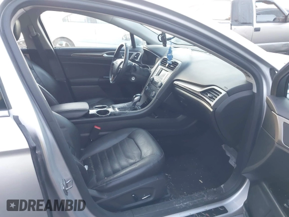 2013 Ford Fusion SE z VIN 3FA6P0H96DR268474, wystawiony jako IAAI lot #41757472 z przebiegiem 159 529 mil mil oraz . Historia ofert i sprzedaży dostępna na DreamBid. Obrazek 5.