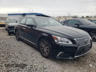 2016 Lexus LS 460 z VIN JTHCL5EF3G5026392, wystawiony jako Copart lot #88937385 z przebiegiem 81 110 mil mil oraz Szkoda całkowita • Salvage title. Historia ofert i sprzedaży dostępna na DreamBid. Obrazek 4.