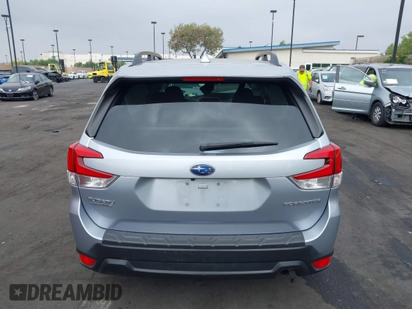2021 Subaru Forester Premium with VIN JF2SKAFC9MH431021, listed as a IAAI auction lot 42334038 with 37,491 mi miles and . Bid and sale history available at DreamBid. Image 17.