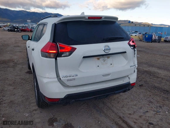 2017 Nissan Rogue SL with VIN 5N1AT2MV5HC758855, listed as a IAAI auction lot 40600596 with 101,071 mi miles. Bid and sale history available at carsss.com. Image 17.