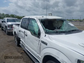 2017 Ford F-150 XL z VIN 1FTEW1EF0HKC79134, wystawiony jako IAAI lot #41909992 z przebiegiem 241 488 mil mil oraz . Historia ofert i sprzedaży dostępna na DreamBid. Obrazek 6.