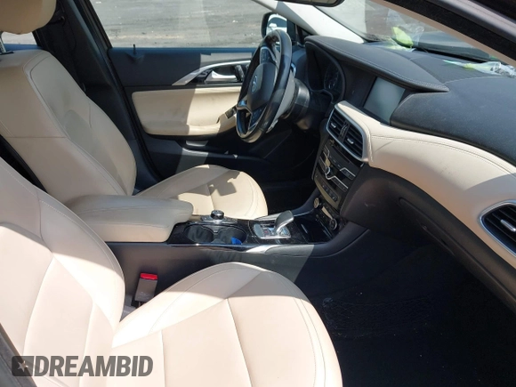 2018 Infiniti QX30 Premium z VIN SJKCH5CR0JA051889, wystawiony jako IAAI lot #42234392 z przebiegiem 104 095 mil mil oraz . Historia ofert i sprzedaży dostępna na DreamBid. Obrazek 5.