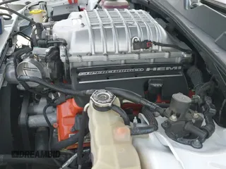 2019 Dodge Challenger SRT Hellcat with VIN 2C3CDZC92KH581410, listed as a IAAI auction lot 42674192 with 30,717 mi miles and . Bid and sale history available at DreamBid. Image 22.