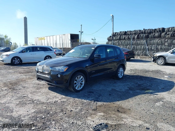 2015 BMW X3 xDrive28i with VIN 5UXWX9C52F0D53867, listed as a IAAI auction lot 42053215 with 93,816 mi miles. Bid and sale history available at carsss.com. Image 17.