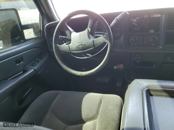 2006 Chevrolet Silverado 2500HD Work Truck with VIN 1GCHK23266F103922, listed as a Copart auction lot 77839354 with 226,749 mi miles and Salvage Title. Bid and sale history available at carsss.com. Image 8.