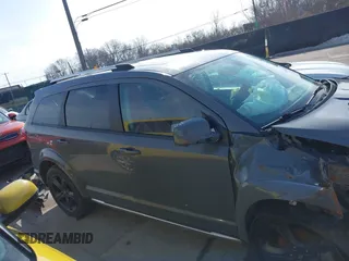 2020 Dodge Journey Crossroad with VIN 3C4PDCGB9LT270198, listed as a IAAI auction lot 41650297 with 95,676 mi miles and . Bid and sale history available at DreamBid. Image 14.