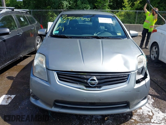 2010 Nissan Sentra S z VIN 3N1AB6AP4AL630821, wystawiony jako IAAI lot #42326350 z przebiegiem 160 152 mil mil oraz . Historia ofert i sprzedaży dostępna na DreamBid. Obrazek 12.