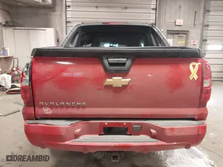 2012 Chevrolet Avalanche LS with VIN 3GNTKEE75CG284999, listed as a IAAI auction lot 41441903 with 232,066 mi miles. Bid and sale history available at carsss.com. Image 16.