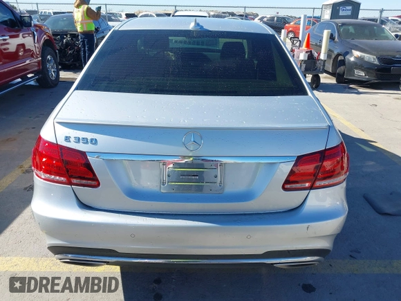 2014 Mercedes-Benz E 350 Sport с VIN WDDHF5KB5EA912854, выставлен на аукционе IAAI как лот 41263897 с пробегом 23 451 миль миль и . История ставок и продаж доступна на DreamBid. Изображение 16.