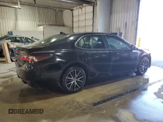 2021 Toyota Camry SE Nightshade with VIN 4T1G11AK4MU516714, listed as a Copart auction lot 54687245 with 147,616 mi miles and Salvage Title. Bid and sale history available at carsss.com. Image 3.
