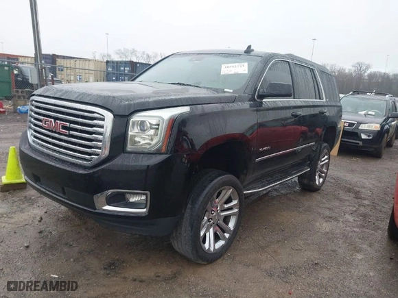 2017 GMC Yukon SLT with VIN 1GKS2BKC4HR189981, listed as a IAAI auction lot 41552723 with 208,161 mi miles. Bid and sale history available at carsss.com. Image 2.