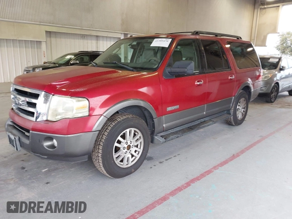 2007 Ford Expedition EL XLT with VIN 1FMFK15577LA81842, listed as a IAAI auction lot 41389458 with 221,603 mi miles. Bid and sale history available at carsss.com. Image 17.