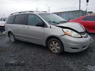 2007 Toyota Sienna CE with VIN 5TDZK23C67S000322, listed as a IAAI auction lot 41583788 with 178,280 mi miles. Bid and sale history available at carsss.com. Image 1.