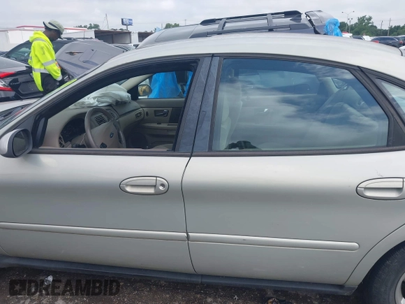 2003 Ford Taurus SES Standard with VIN 1FAFP55S43G114596, listed as a IAAI auction lot 42179599 with 75,326 mi miles and . Bid and sale history available at DreamBid. Image 14.