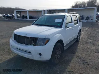 2010 Nissan Pathfinder SE with VIN 5N1AR1NB9AC606094, listed as a IAAI auction lot 41384526 with 217,202 mi miles. Bid and sale history available at carsss.com. Image 2.