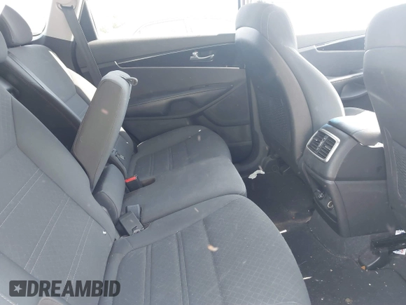 2018 Kia Sorento LX with VIN 5XYPG4A50JG350705, listed as a IAAI auction lot 41537305 with 82,346 mi miles and . Bid and sale history available at DreamBid. Image 8.