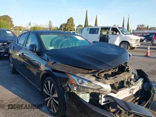 2019 Nissan Altima 2.5 SR with VIN 1N4BL4CV1KC170308, listed as a IAAI auction lot 41965287 with 115,595 mi miles. Bid and sale history available at carsss.com. Image 13.