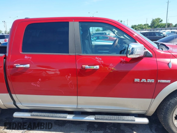 2010 Dodge 1500 SLT z VIN 1D7RB1CT0AS141854, wystawiony jako IAAI lot #42173556 z przebiegiem 229 026 mil mil oraz . Historia ofert i sprzedaży dostępna na DreamBid. Obrazek 13.