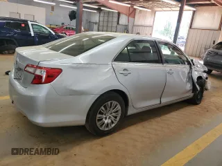 2014 Toyota Camry L with VIN 4T1BF1FK2EU835812, listed as a Copart auction lot 51385235 with 172,107 mi miles and Salvage Title. Bid and sale history available at carsss.com. Image 3.