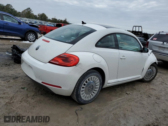 2014 Volkswagen Beetle 2.5L w/Sun with VIN 3VWJP7AT7EM613977, listed as a Copart auction lot 89251315 with 101,885 mi miles and Salvage Title. Bid and sale history available at DreamBid. Image 3.