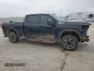 2020 GMC Sierra 2500HD AT4 z VIN 1GT49PEY1LF185174, wystawiony jako Copart lot #86486144 z przebiegiem 115 685 mil mil oraz Szkoda całkowita • Salvage title. Historia ofert i sprzedaży dostępna na DreamBid. Obrazek 4.